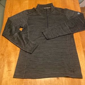 Kuhl Men’s Born in the Mountains, Long Sleeve 1/4 Zip. Color: Graphite Size M